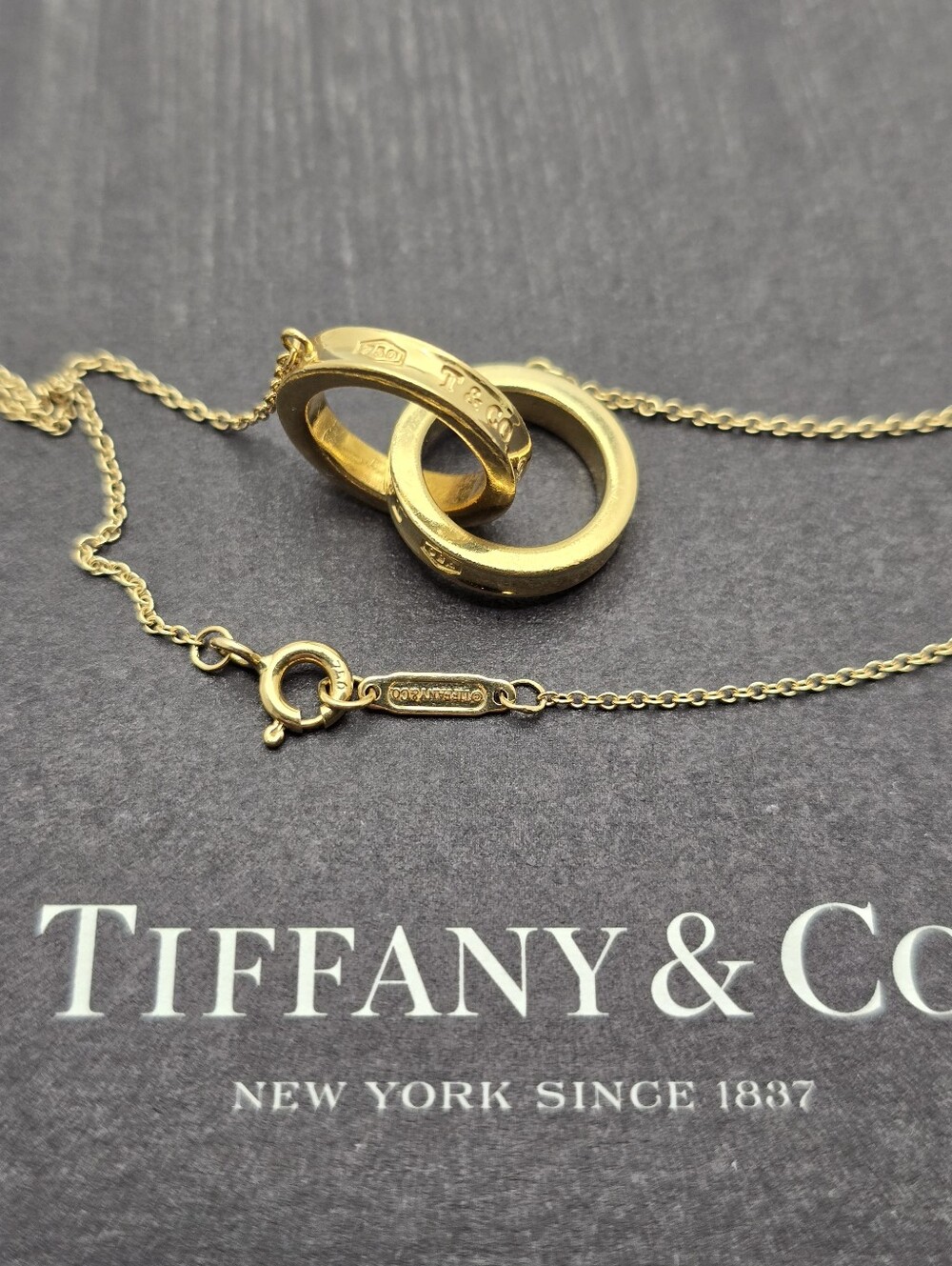 $2950 Authentic 1837 Tiffany & Co Interlocking Circles Necklace 18K Yellow gold